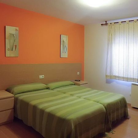 Hostal Caracas Lalín Esterno foto