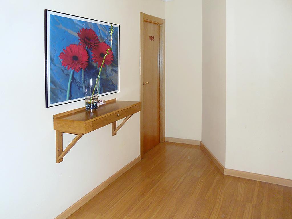 Hostal Caracas Lalín Esterno foto